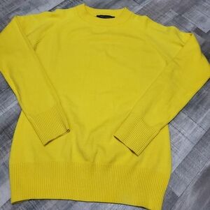 French Connection Yellow Crewneck Sweater Medium Ribbed Knit Lightweight Pullove